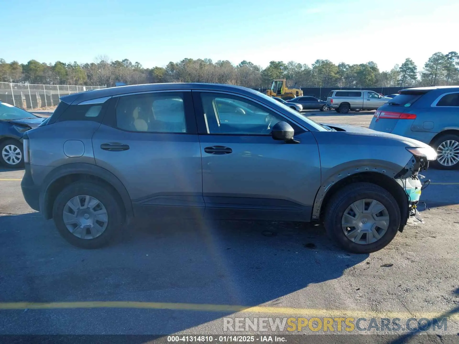 14 Photograph of a damaged car 3N8AP6BA0SL306781 NISSAN KICKS 2025