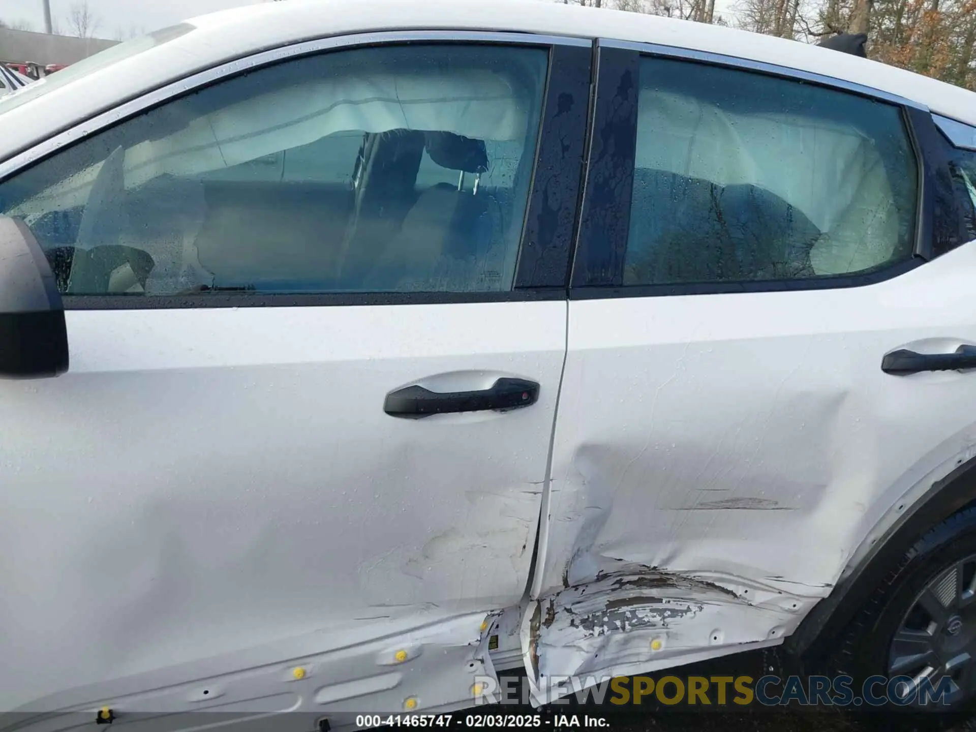 14 Photograph of a damaged car 3N8AP6BA1SL314811 NISSAN KICKS 2025