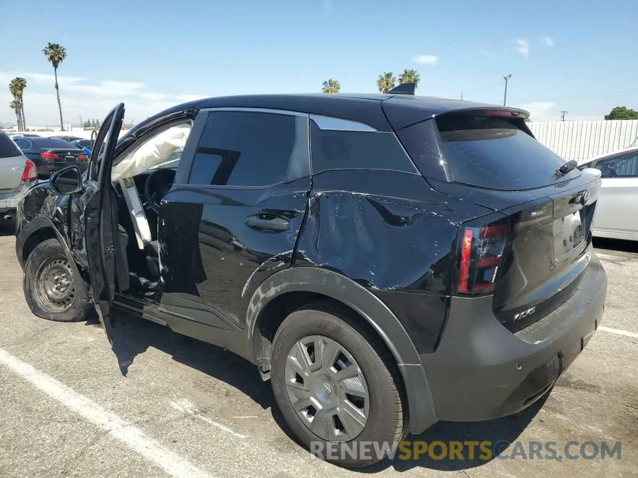 2 Photograph of a damaged car 3N8AP6BA3SL366215 NISSAN KICKS 2025