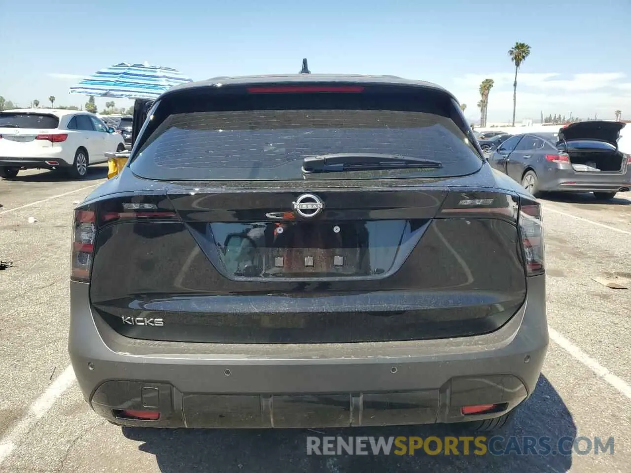 6 Photograph of a damaged car 3N8AP6BA3SL366215 NISSAN KICKS 2025