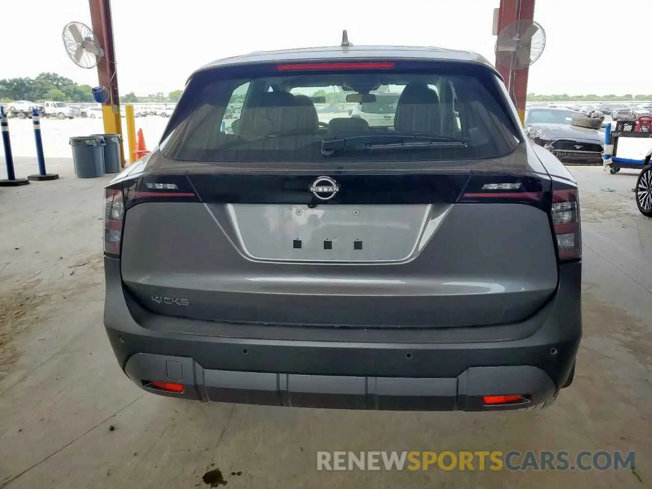 6 Photograph of a damaged car 3N8AP6BA4SL308095 NISSAN KICKS 2025