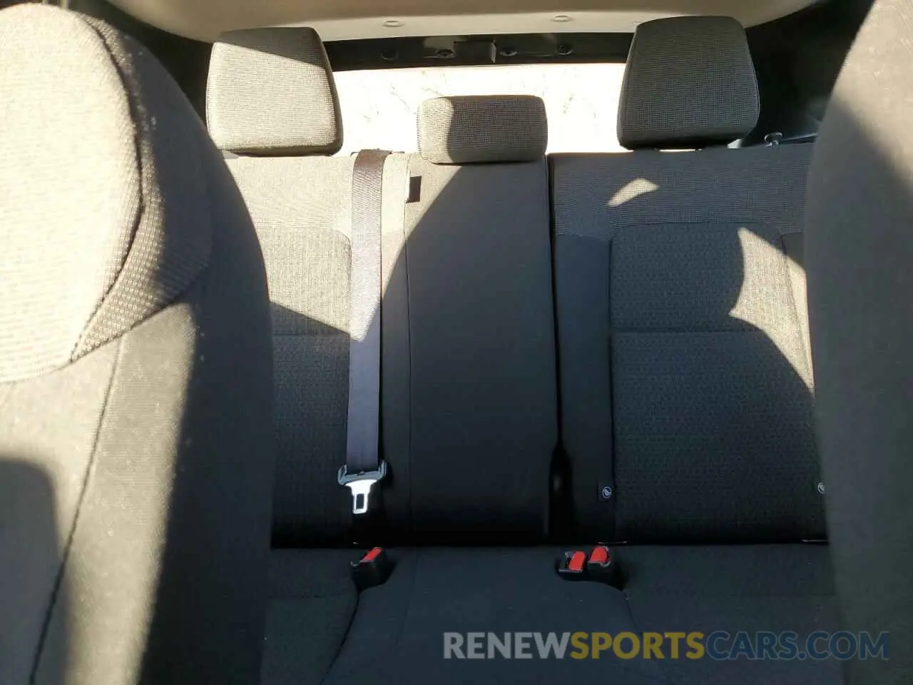 10 Photograph of a damaged car 3N8AP6BA4SL310817 NISSAN KICKS 2025