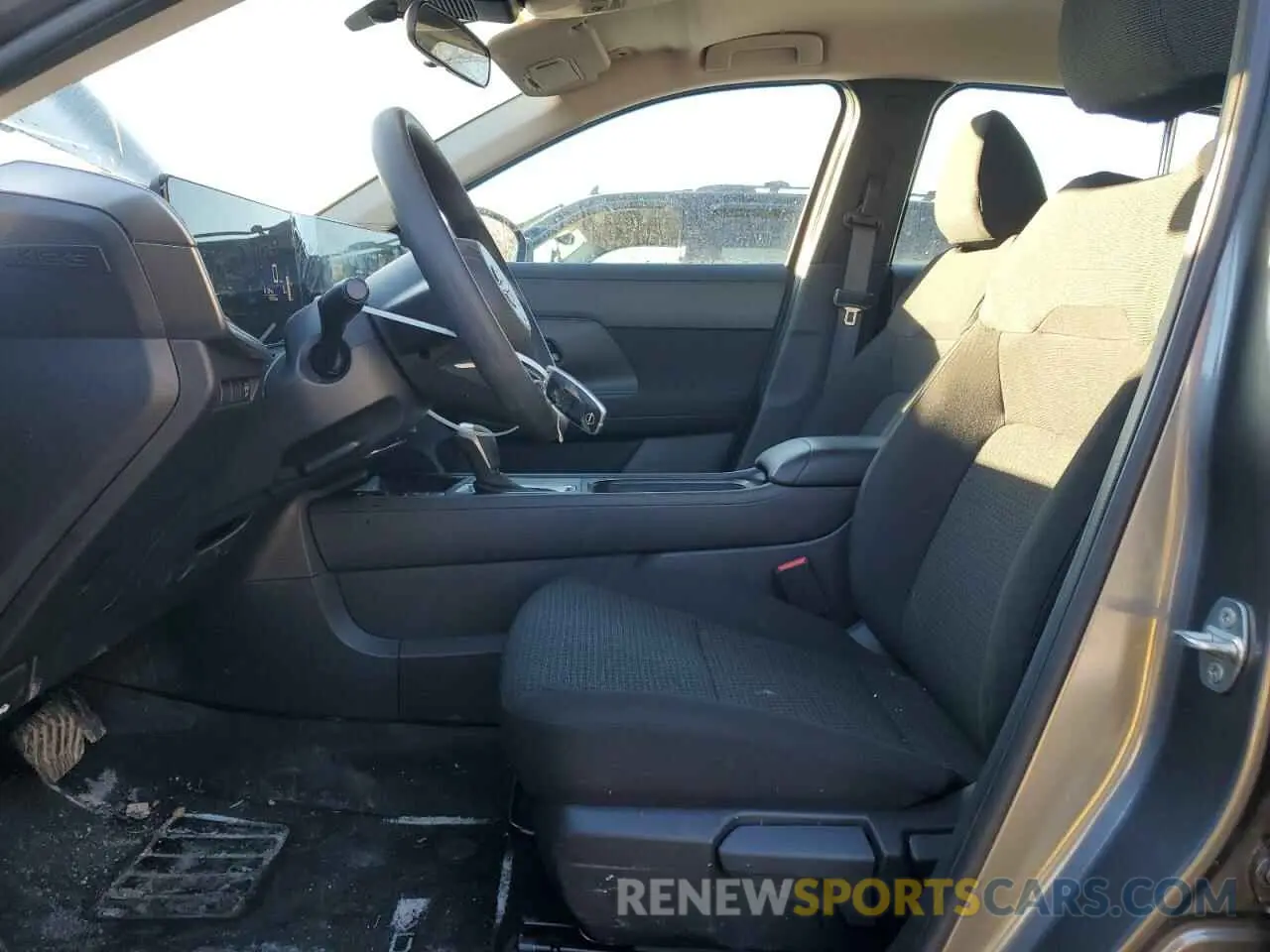 7 Photograph of a damaged car 3N8AP6BA4SL310817 NISSAN KICKS 2025