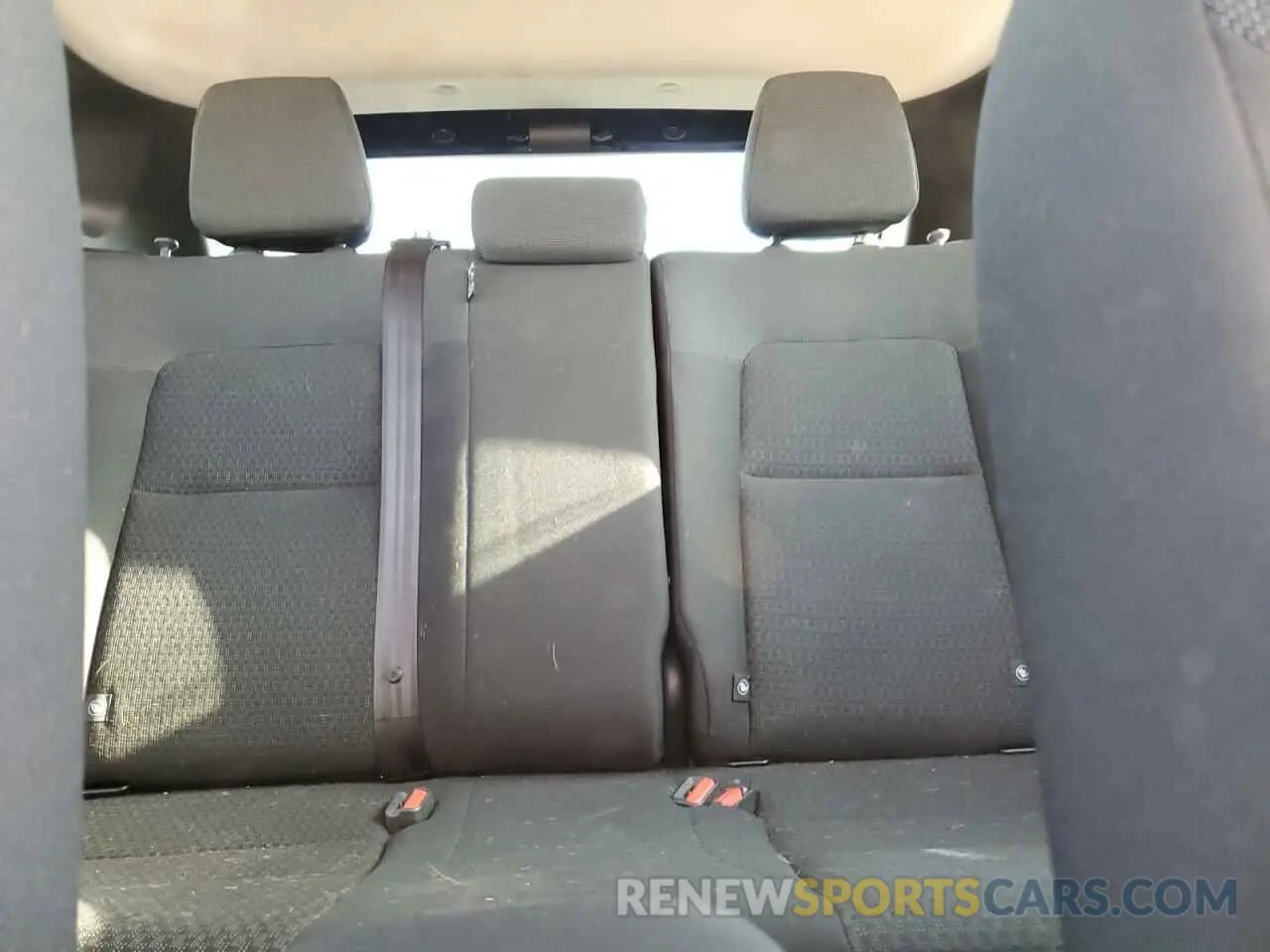 10 Photograph of a damaged car 3N8AP6BA6SL356522 NISSAN KICKS 2025