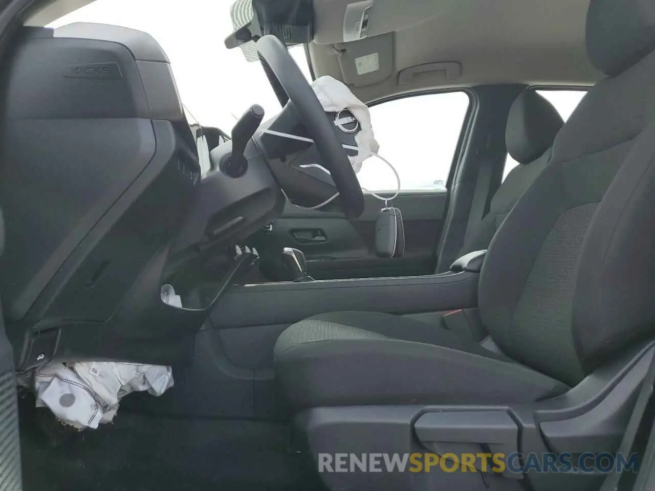 7 Photograph of a damaged car 3N8AP6BA7SL307913 NISSAN KICKS 2025