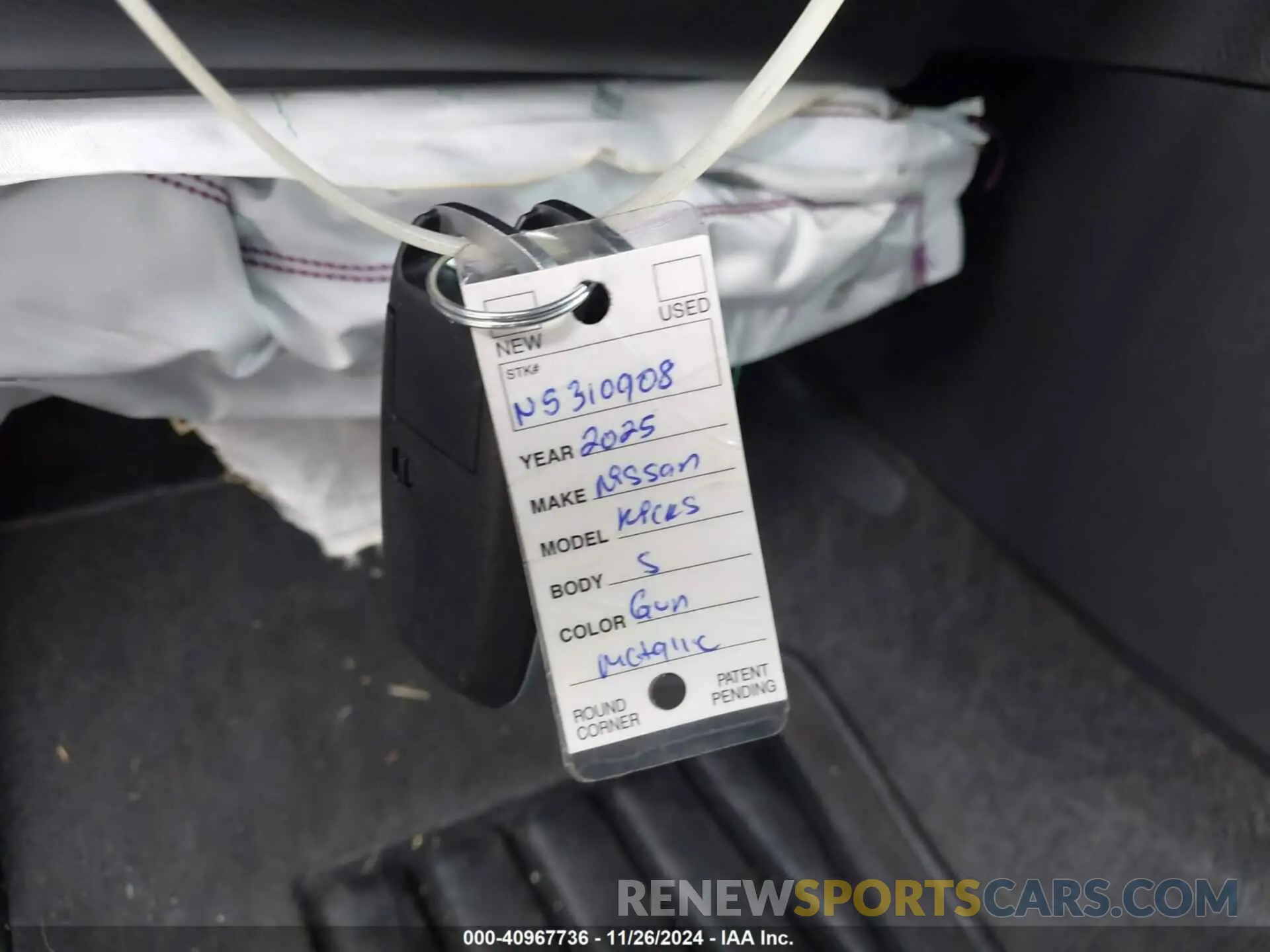 11 Photograph of a damaged car 3N8AP6BA7SL310908 NISSAN KICKS 2025