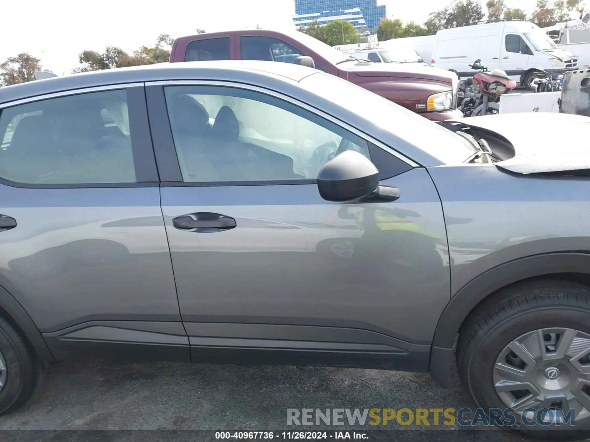 13 Photograph of a damaged car 3N8AP6BA7SL310908 NISSAN KICKS 2025