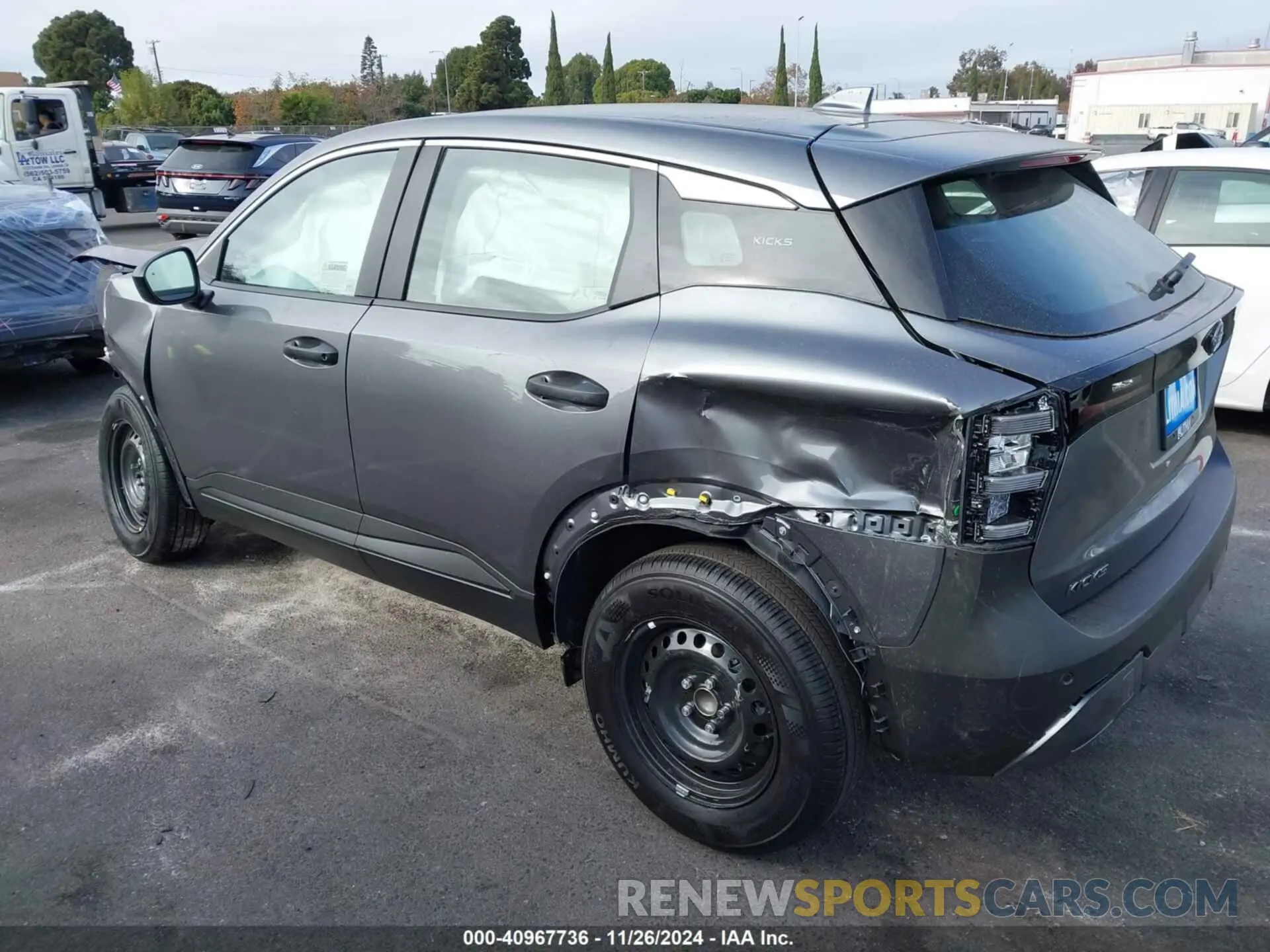 3 Photograph of a damaged car 3N8AP6BA7SL310908 NISSAN KICKS 2025