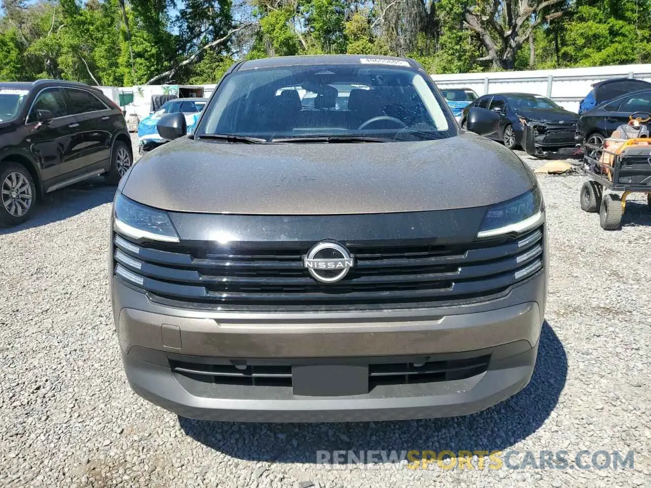 5 Photograph of a damaged car 3N8AP6BA8SL312814 NISSAN KICKS 2025