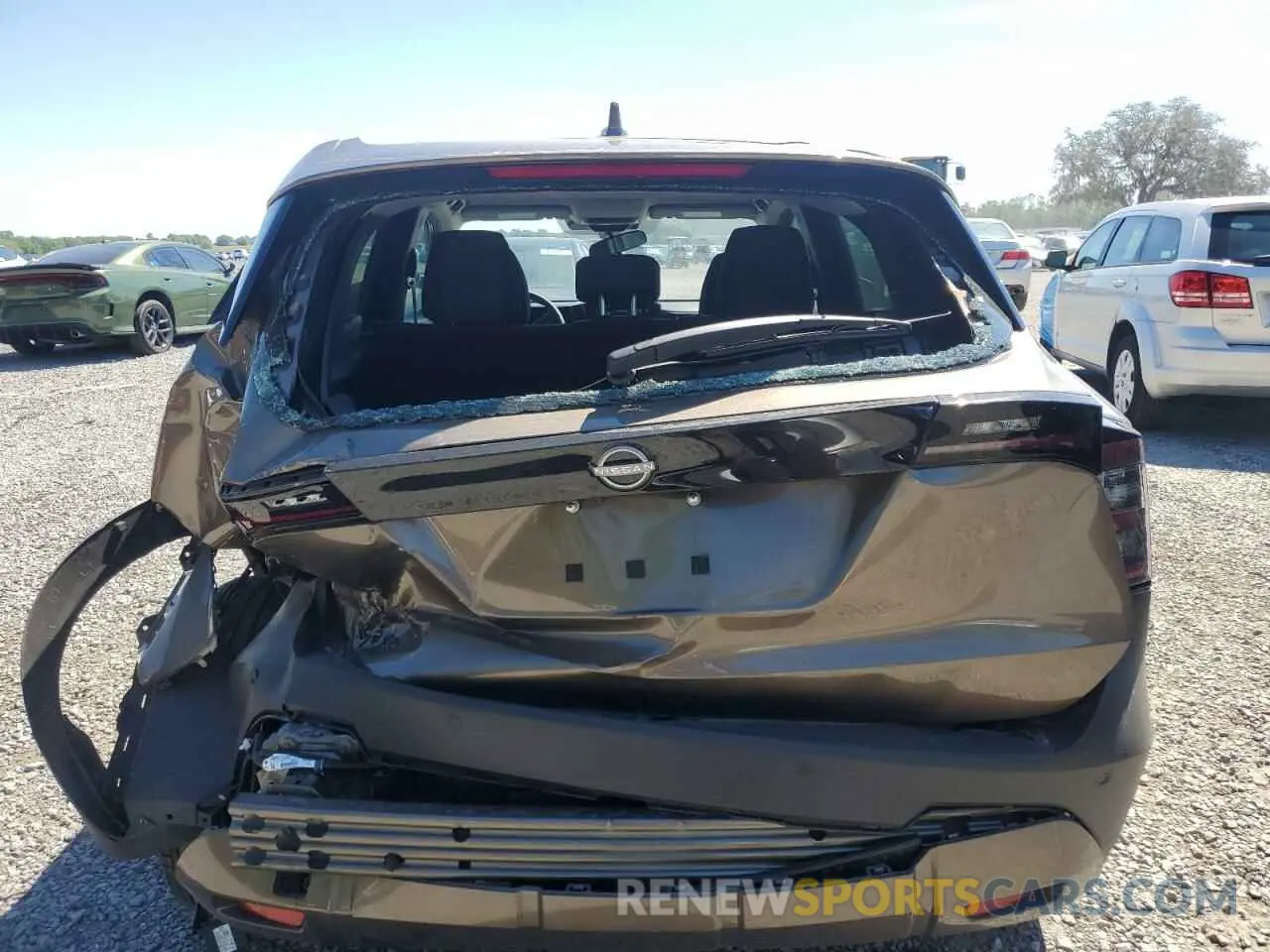 6 Photograph of a damaged car 3N8AP6BA8SL312814 NISSAN KICKS 2025