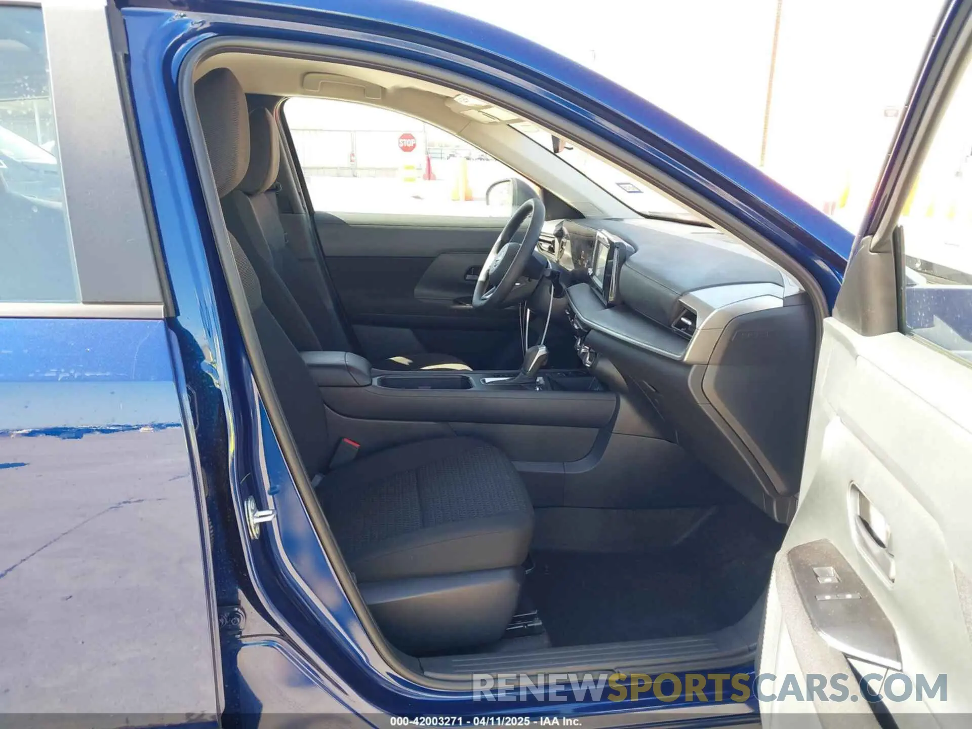 5 Photograph of a damaged car 3N8AP6BA9SL342579 NISSAN KICKS 2025