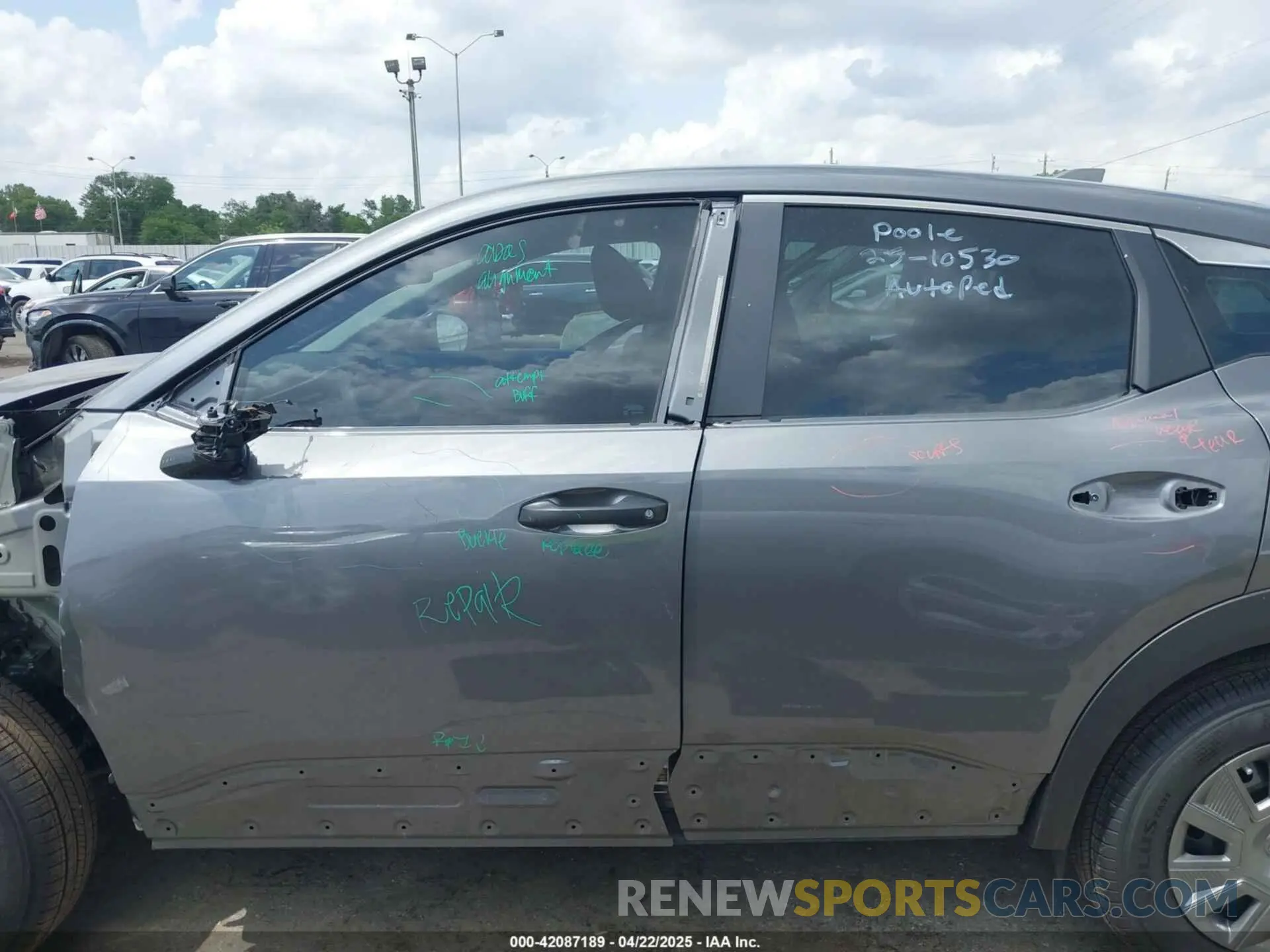 14 Photograph of a damaged car 3N8AP6BA9SL371080 NISSAN KICKS 2025