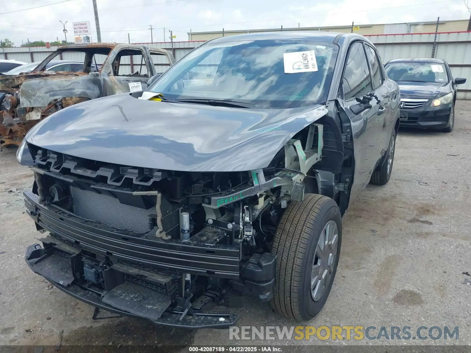 2 Photograph of a damaged car 3N8AP6BA9SL371080 NISSAN KICKS 2025