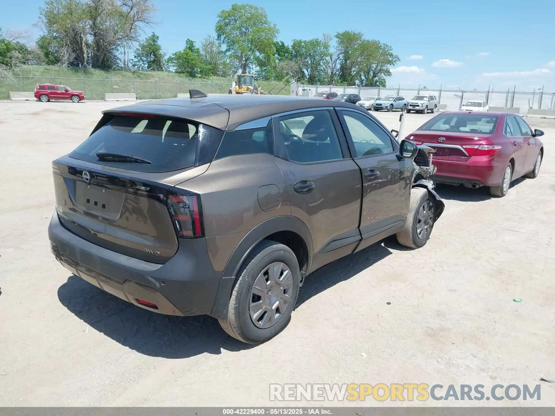 4 Photograph of a damaged car 3N8AP6BB1SL313392 NISSAN KICKS 2025