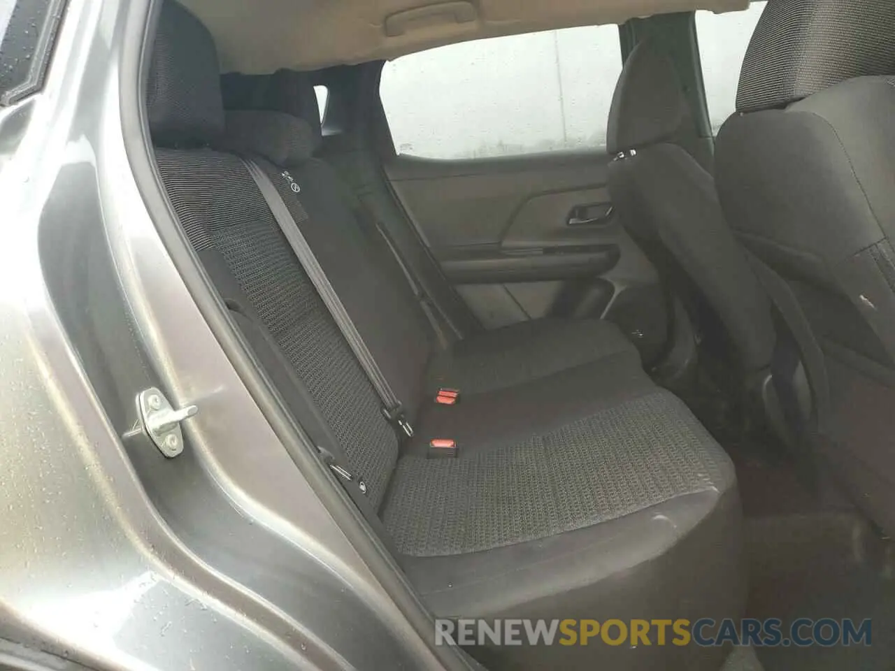 11 Photograph of a damaged car 3N8AP6BB1SL319774 NISSAN KICKS 2025