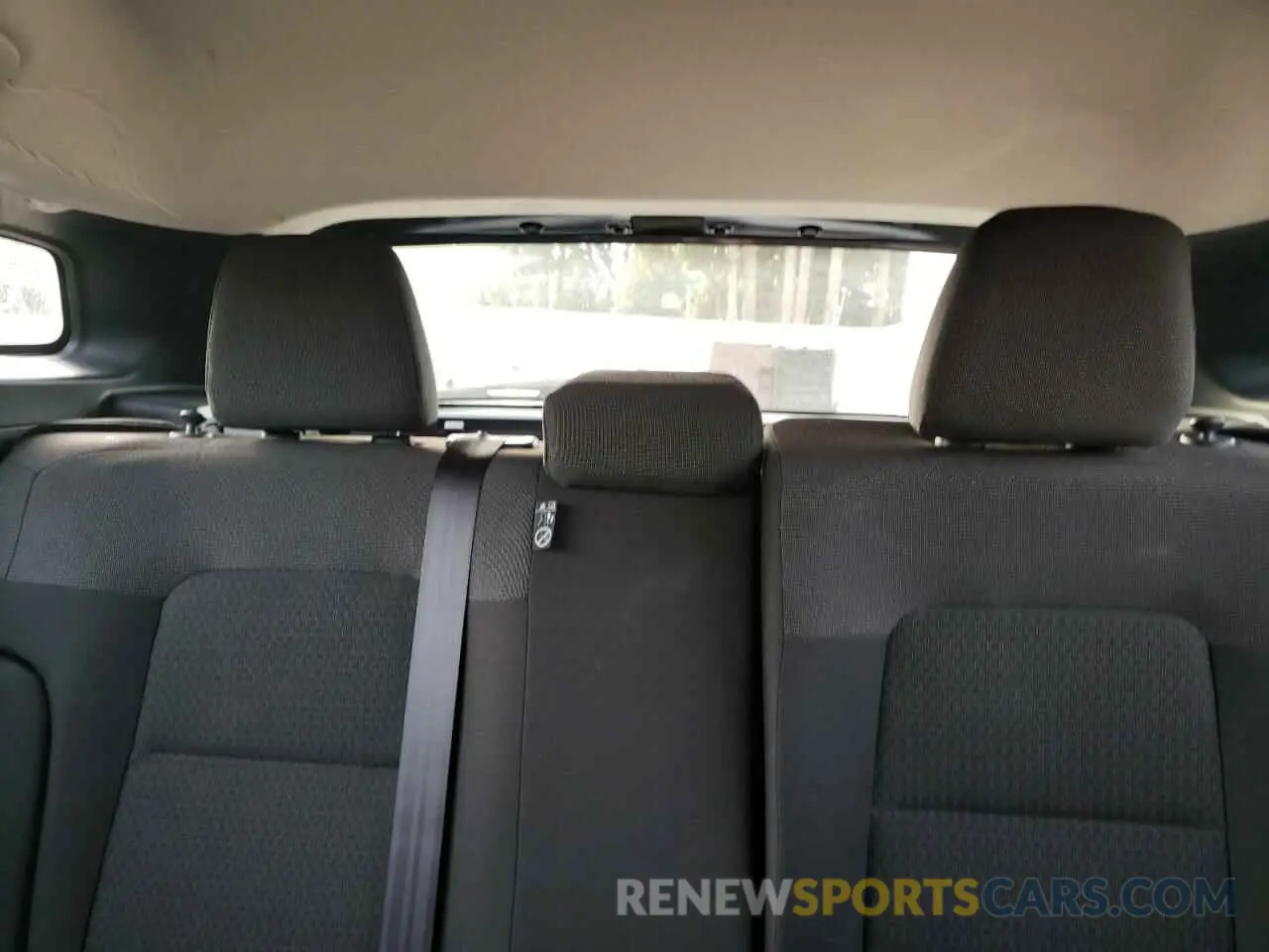 10 Photograph of a damaged car 3N8AP6BB4SL313547 NISSAN KICKS 2025