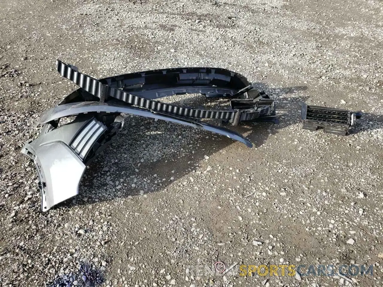 13 Photograph of a damaged car 3N8AP6BB4SL313547 NISSAN KICKS 2025