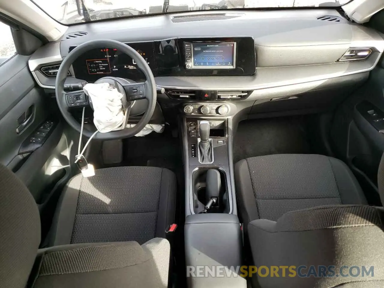 8 Photograph of a damaged car 3N8AP6BB4SL313547 NISSAN KICKS 2025
