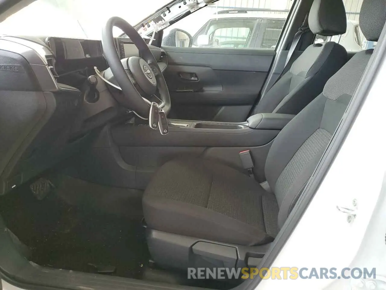 7 Photograph of a damaged car 3N8AP6BB4SL382903 NISSAN KICKS 2025