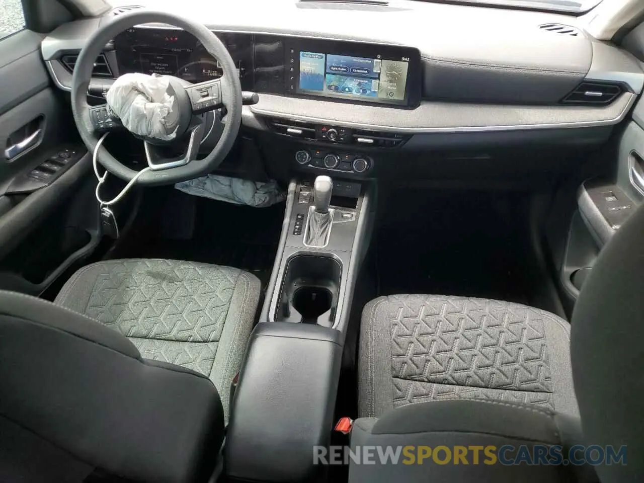 8 Photograph of a damaged car 3N8AP6CA0SL312370 NISSAN KICKS 2025
