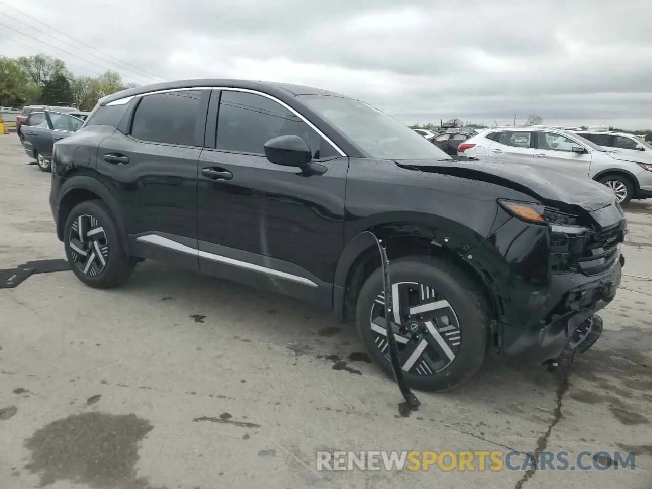 4 Photograph of a damaged car 3N8AP6CA2SL355317 NISSAN KICKS 2025