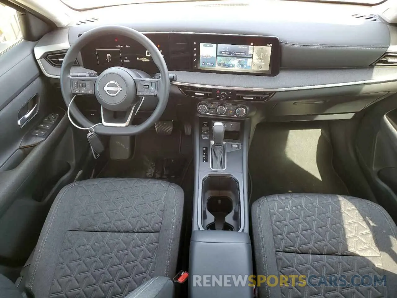 8 Photograph of a damaged car 3N8AP6CA4SL370188 NISSAN KICKS 2025