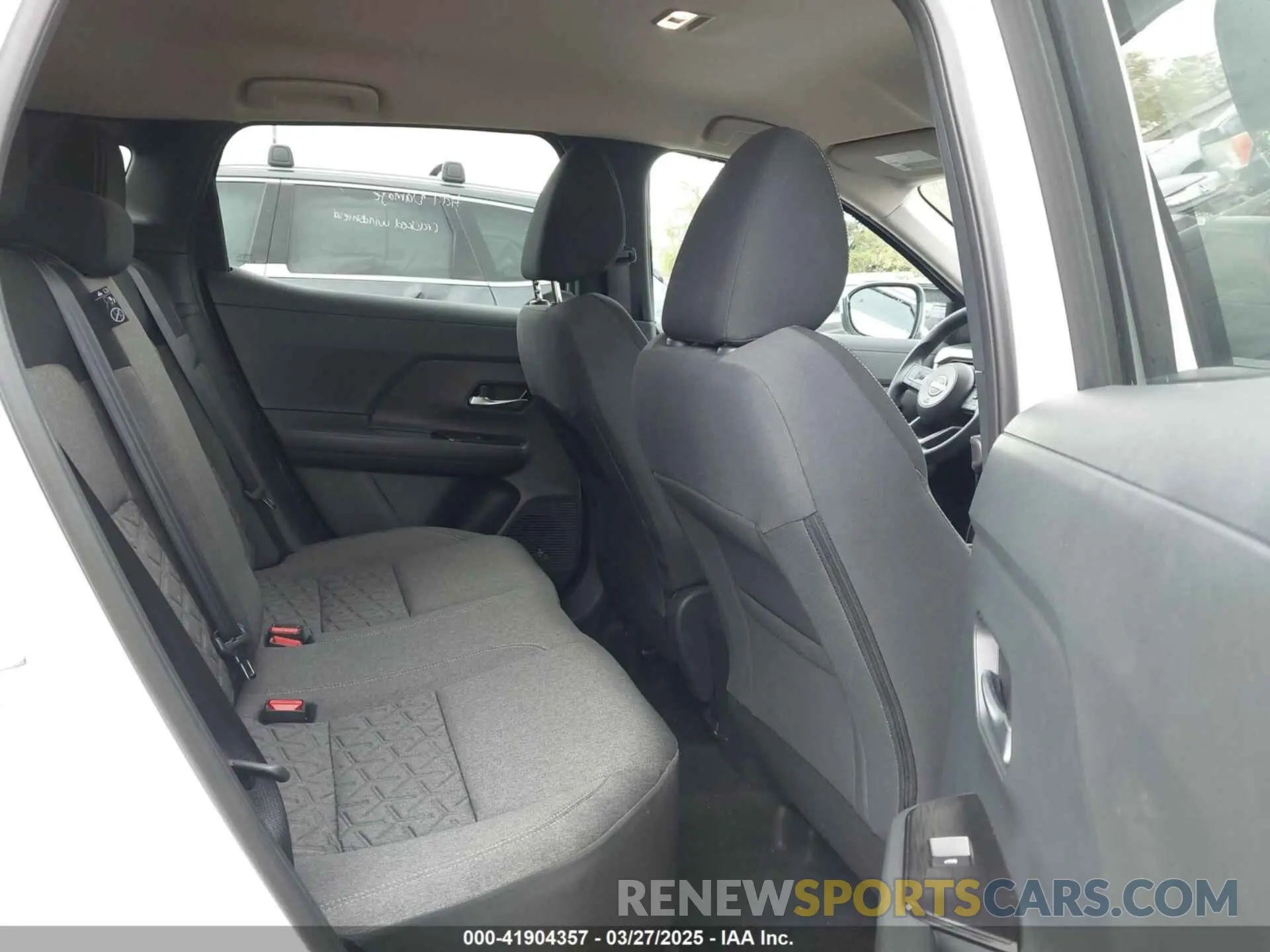 8 Photograph of a damaged car 3N8AP6CA5SL307004 NISSAN KICKS 2025