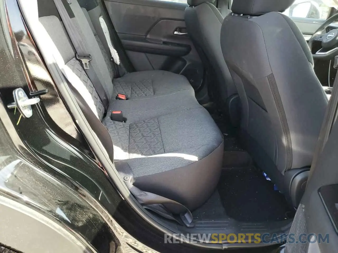 11 Photograph of a damaged car 3N8AP6CA6SL354459 NISSAN KICKS 2025