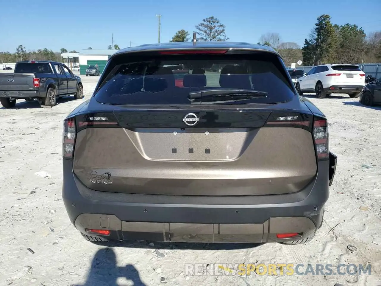 6 Photograph of a damaged car 3N8AP6CA6SL365543 NISSAN KICKS 2025