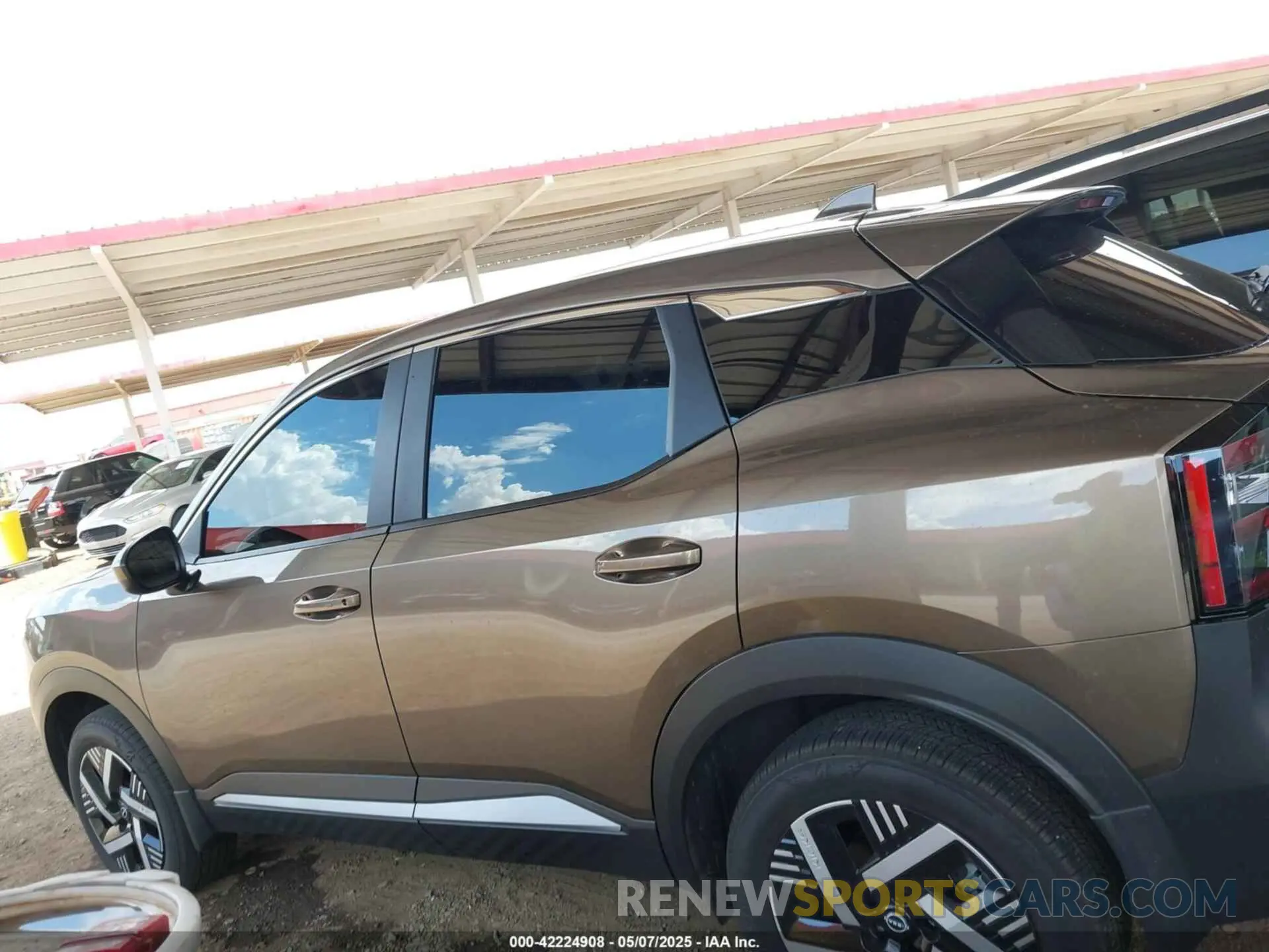 14 Photograph of a damaged car 3N8AP6CA7SL311796 NISSAN KICKS 2025