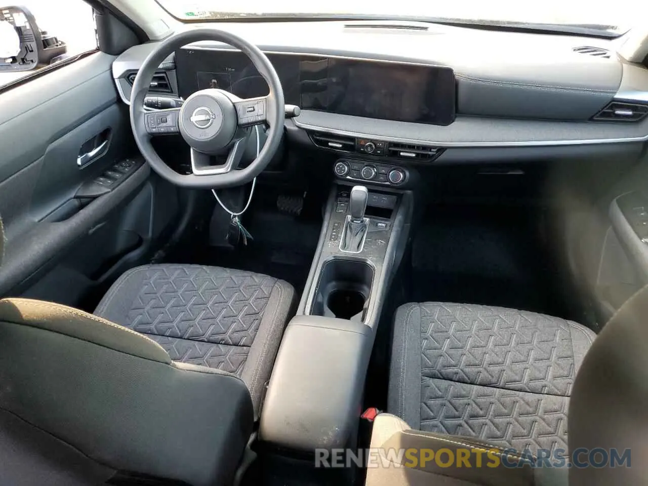 8 Photograph of a damaged car 3N8AP6CA7SL339226 NISSAN KICKS 2025