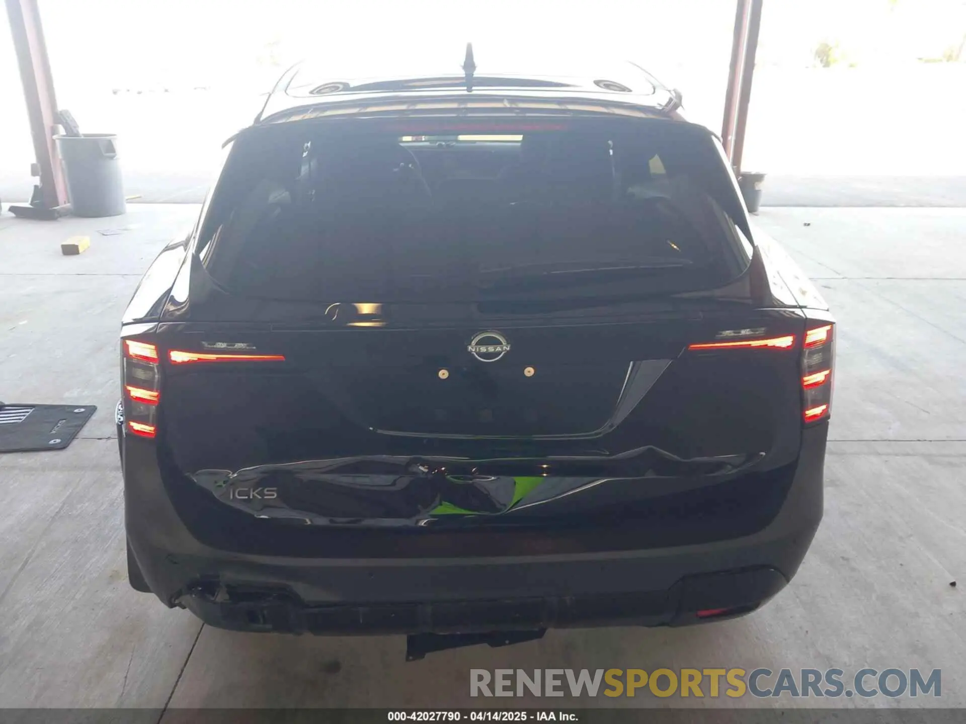16 Photograph of a damaged car 3N8AP6CA7SL368791 NISSAN KICKS 2025
