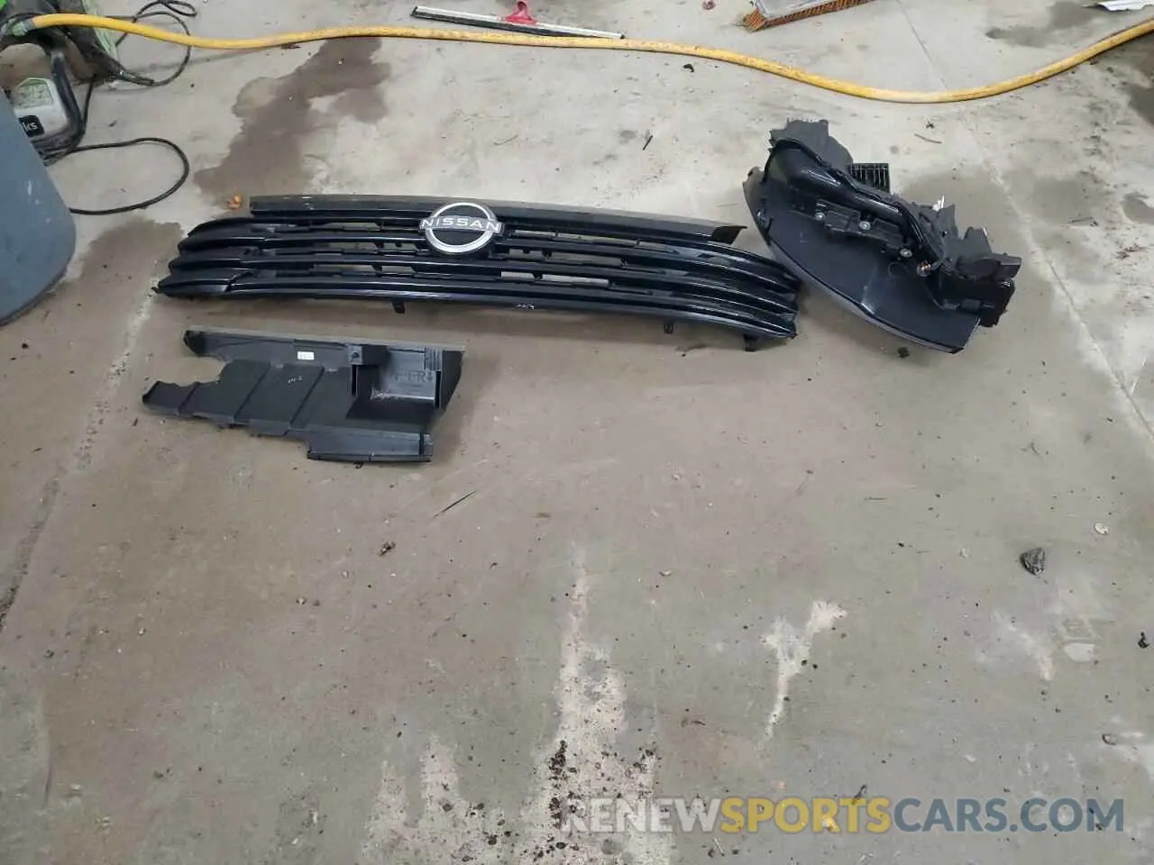 13 Photograph of a damaged car 3N8AP6CA9SL307376 NISSAN KICKS 2025