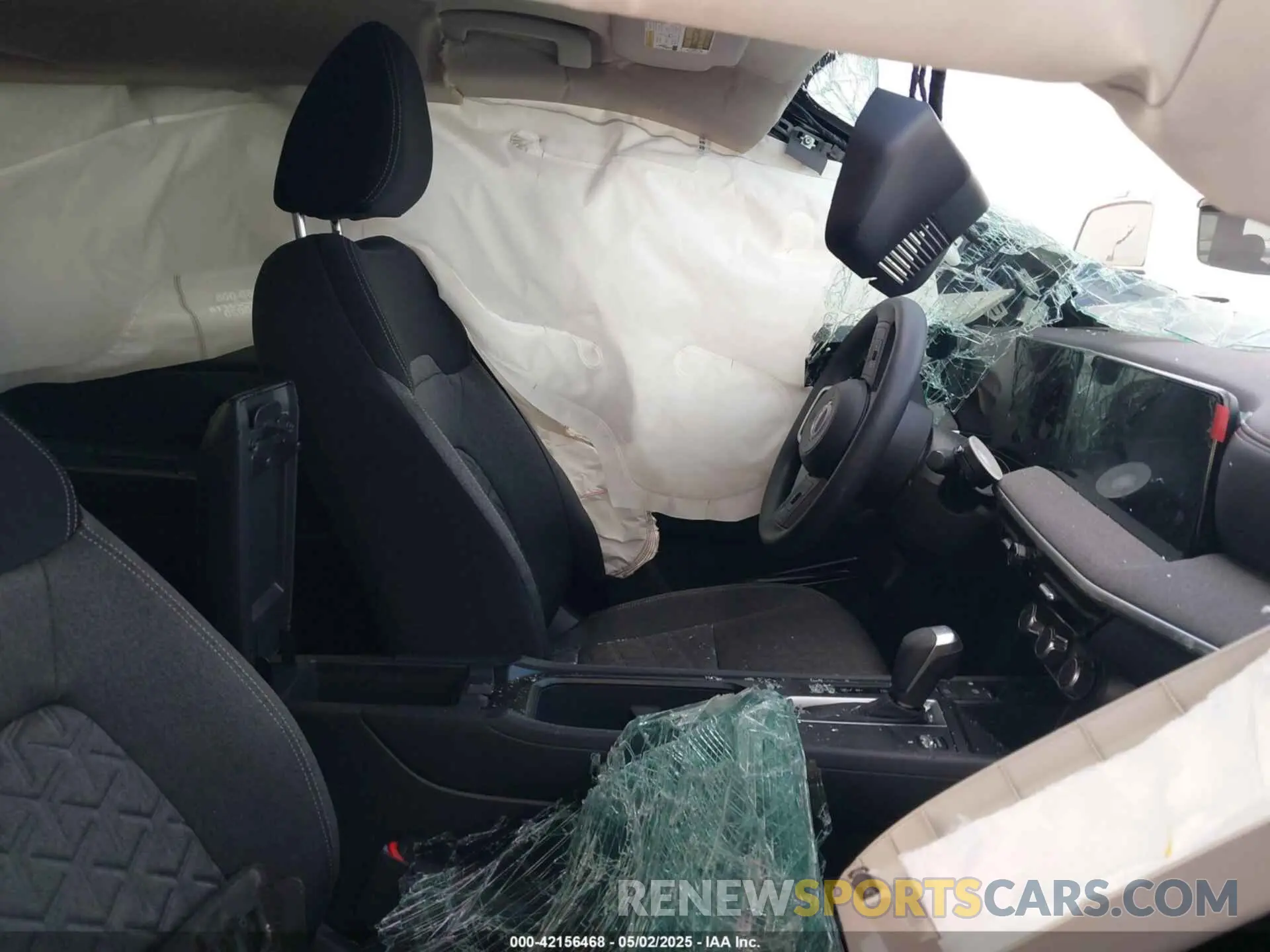 5 Photograph of a damaged car 3N8AP6CA9SL319530 NISSAN KICKS 2025
