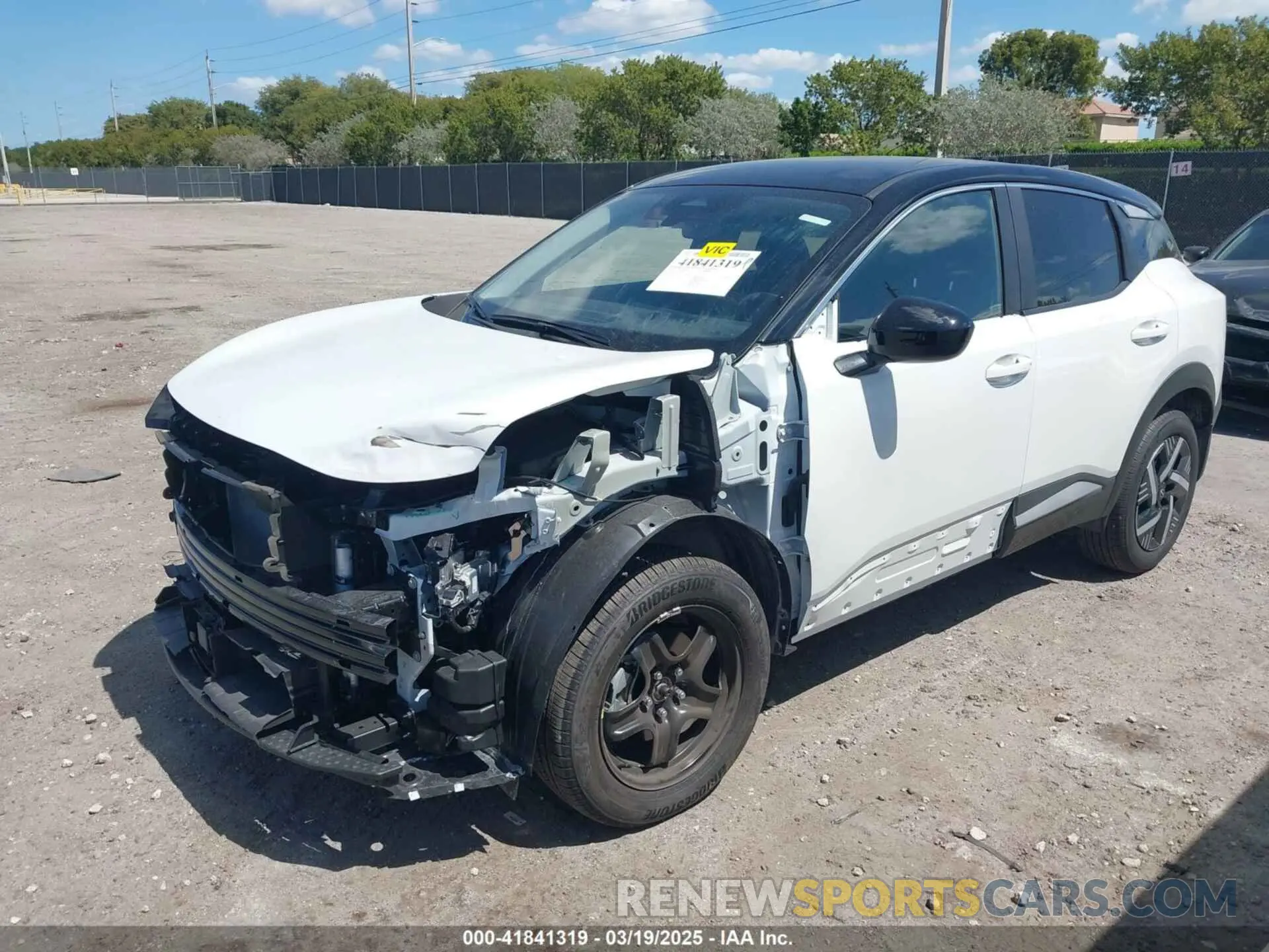 2 Photograph of a damaged car 3N8AP6CA9SL340751 NISSAN KICKS 2025