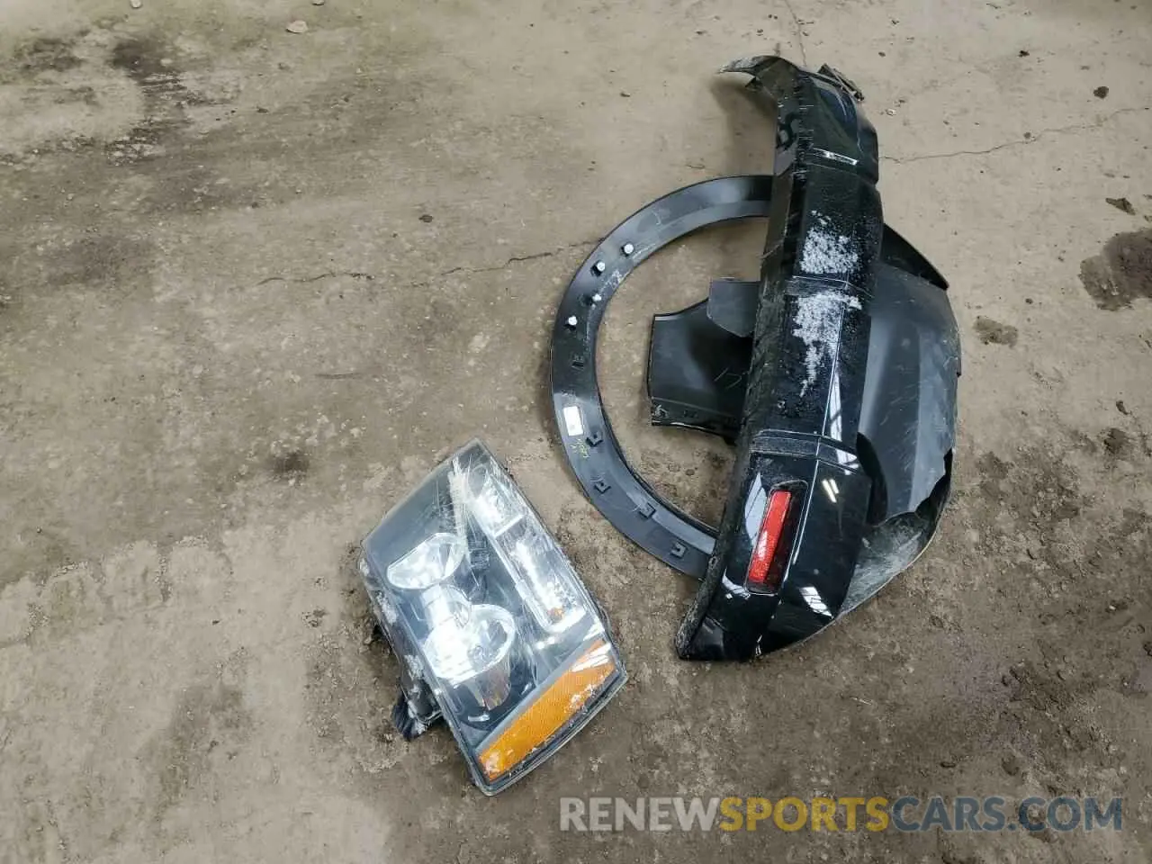 13 Photograph of a damaged car 3N8AP6CB0SL324981 NISSAN KICKS 2025