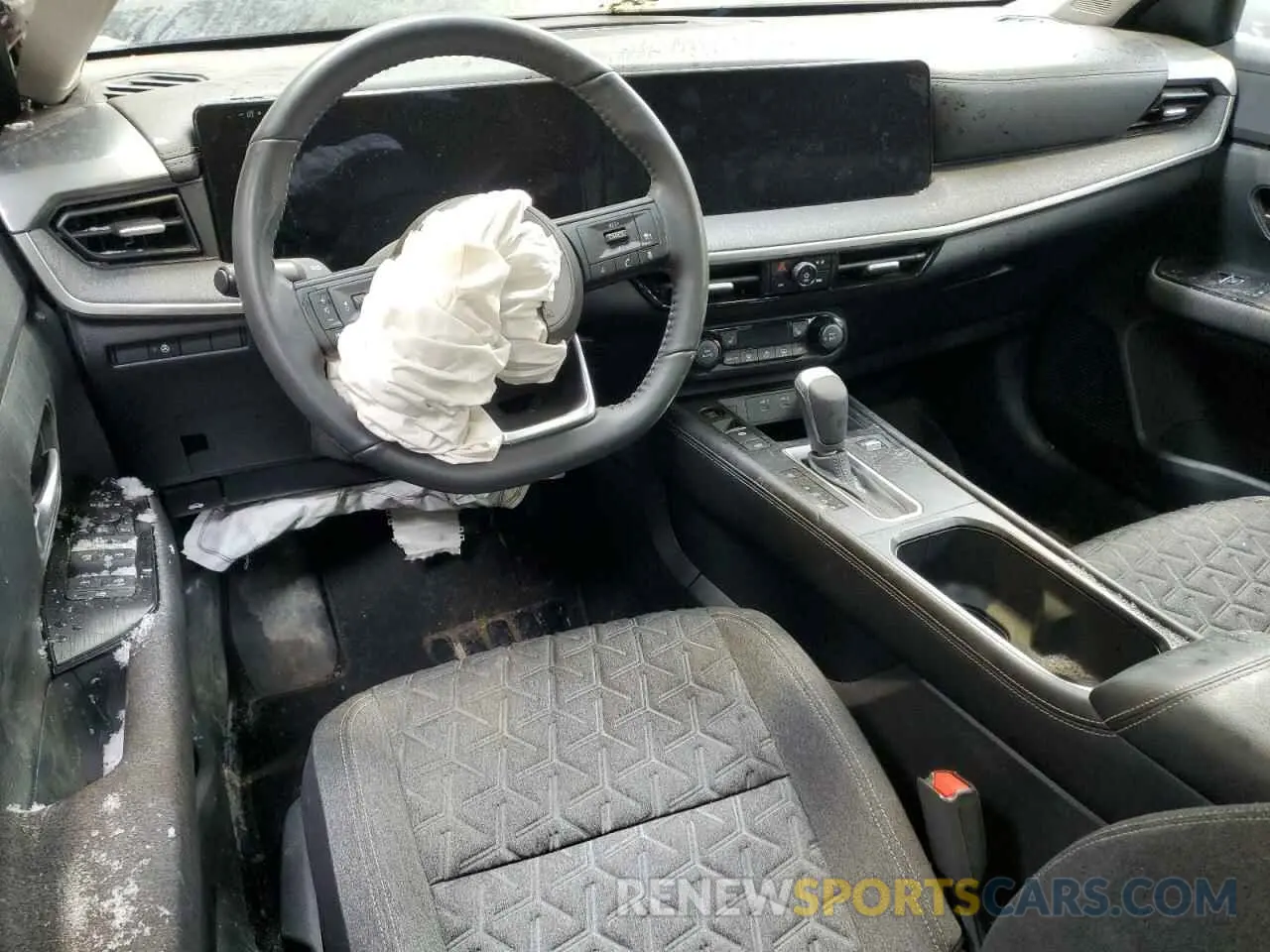 8 Photograph of a damaged car 3N8AP6CB0SL324981 NISSAN KICKS 2025