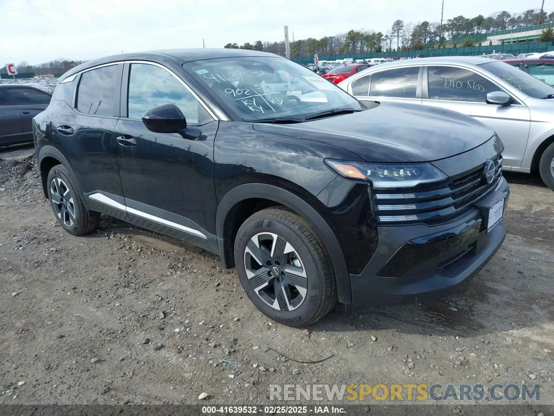 1 Photograph of a damaged car 3N8AP6CB0SL341585 NISSAN KICKS 2025