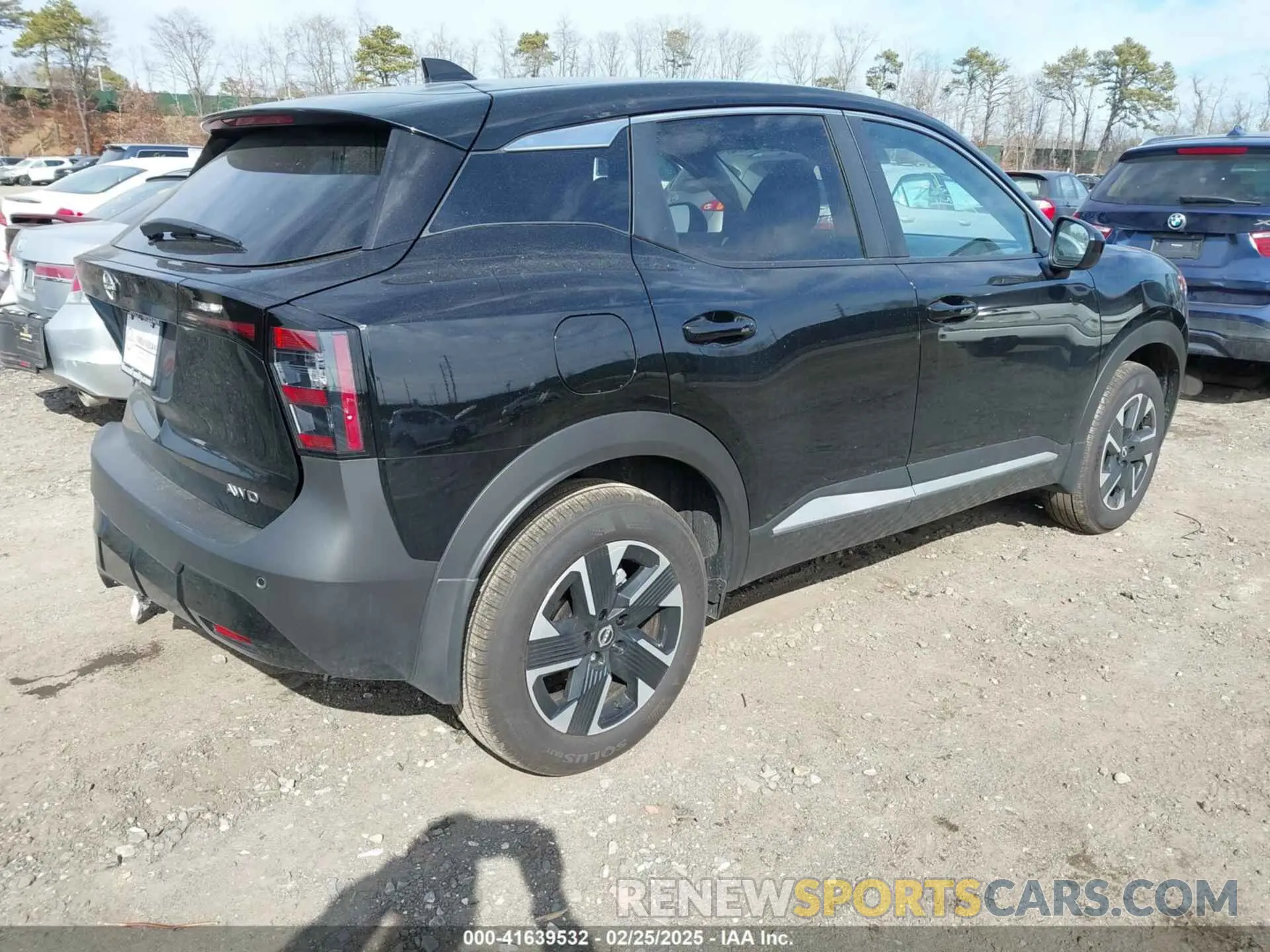 4 Photograph of a damaged car 3N8AP6CB0SL341585 NISSAN KICKS 2025
