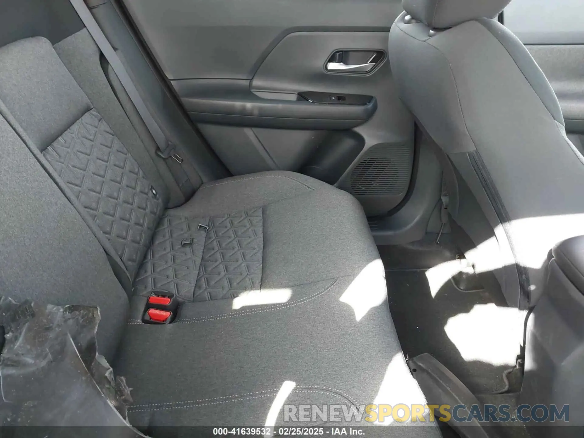 8 Photograph of a damaged car 3N8AP6CB0SL341585 NISSAN KICKS 2025