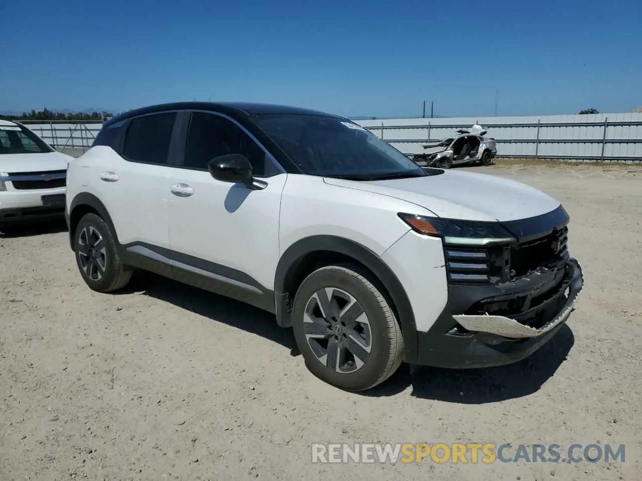 4 Photograph of a damaged car 3N8AP6CB2SL342706 NISSAN KICKS 2025