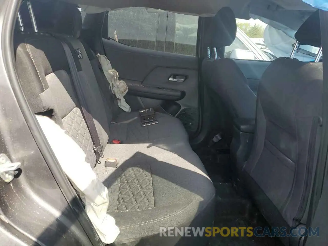 11 Photograph of a damaged car 3N8AP6CB3SL333299 NISSAN KICKS 2025