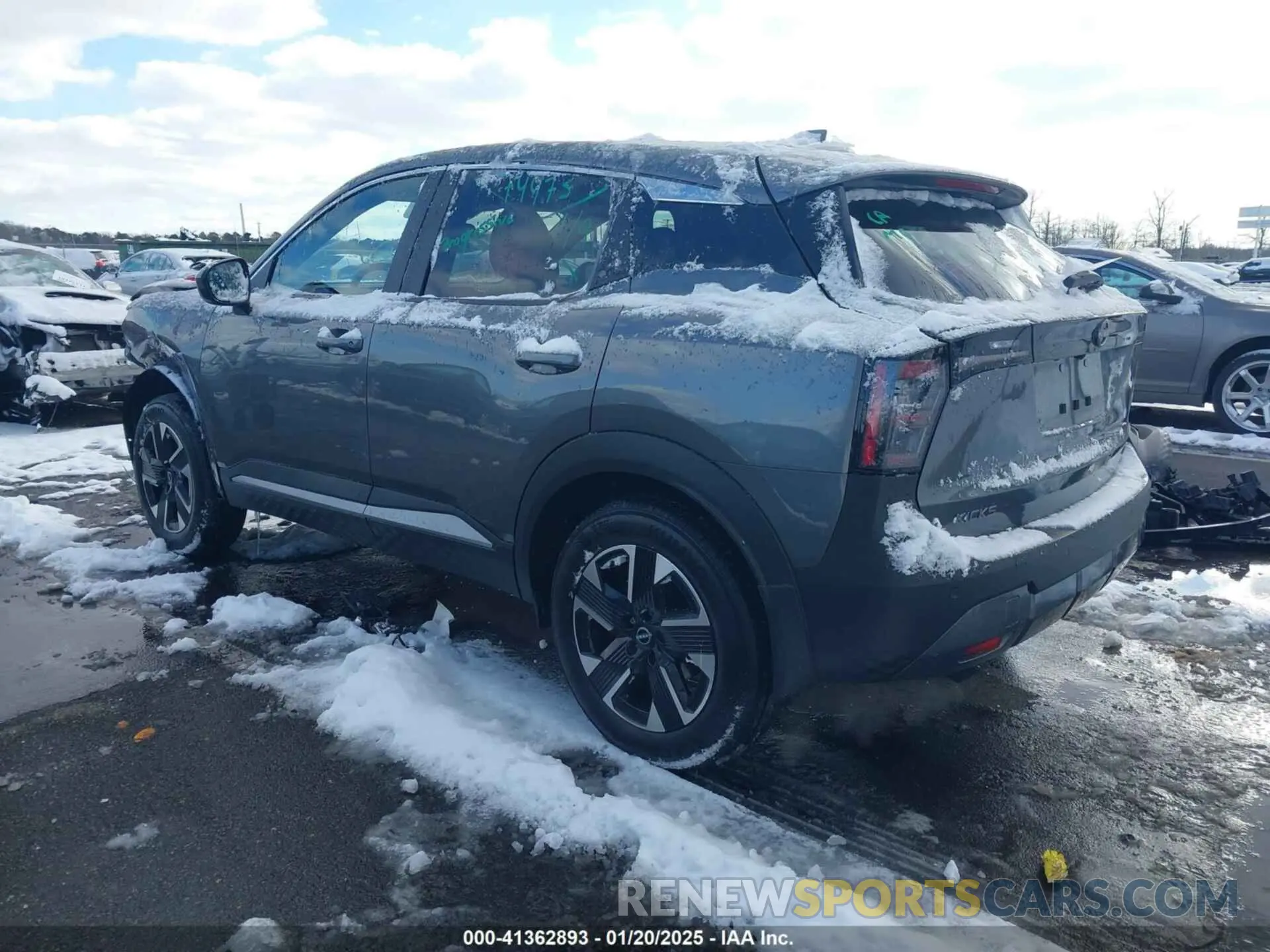 3 Photograph of a damaged car 3N8AP6CB4SL328516 NISSAN KICKS 2025