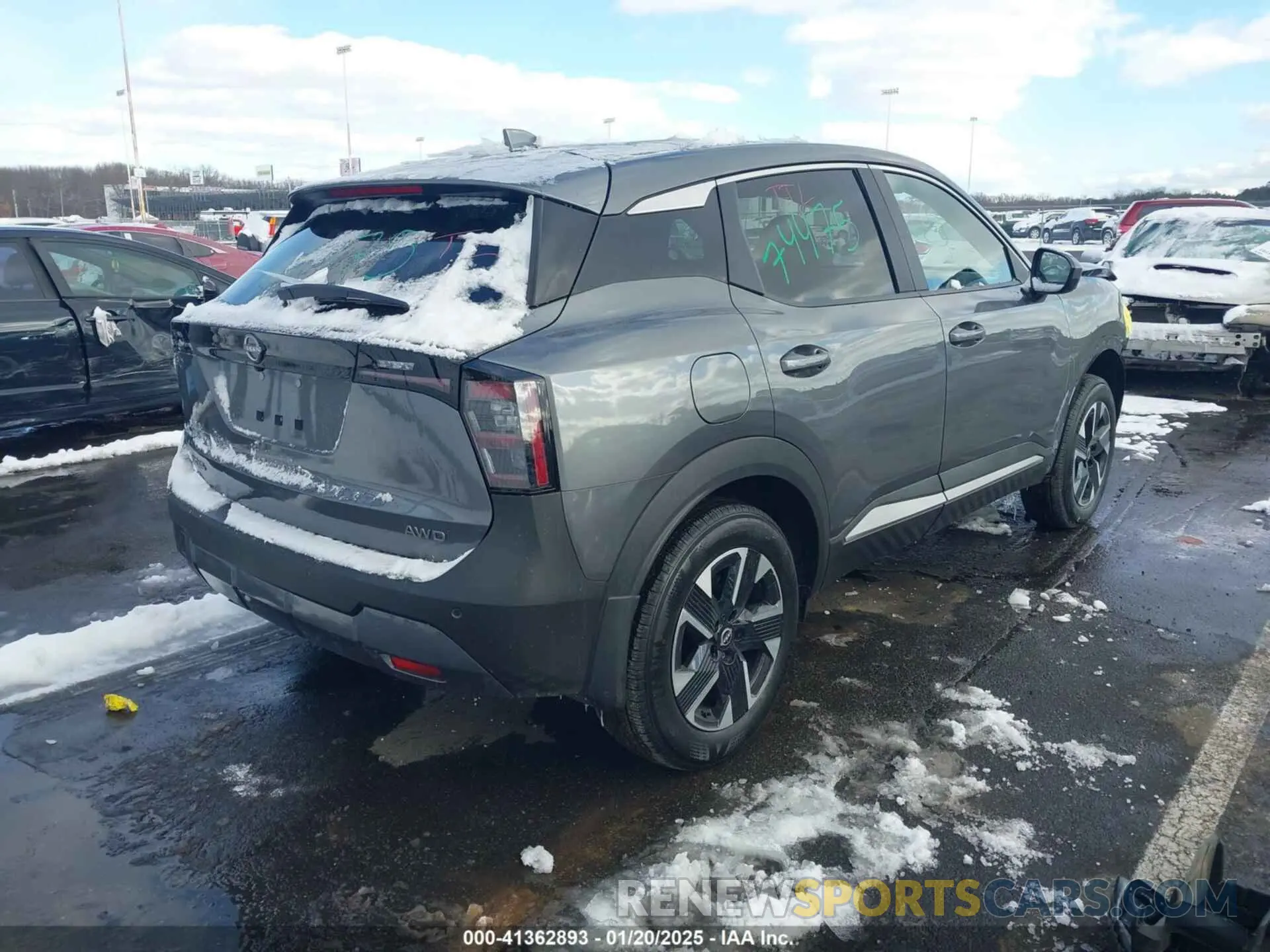 4 Photograph of a damaged car 3N8AP6CB4SL328516 NISSAN KICKS 2025