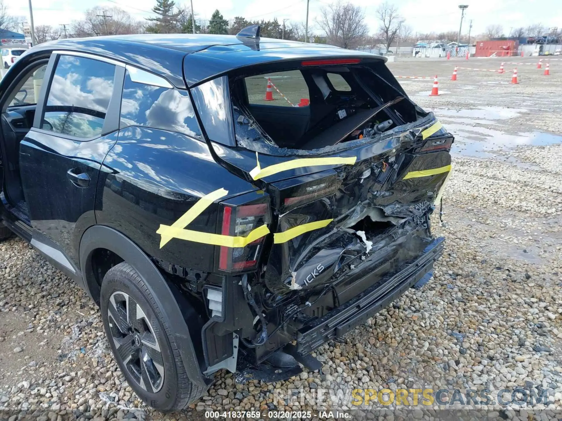 19 Photograph of a damaged car 3N8AP6CB5SL311157 NISSAN KICKS 2025