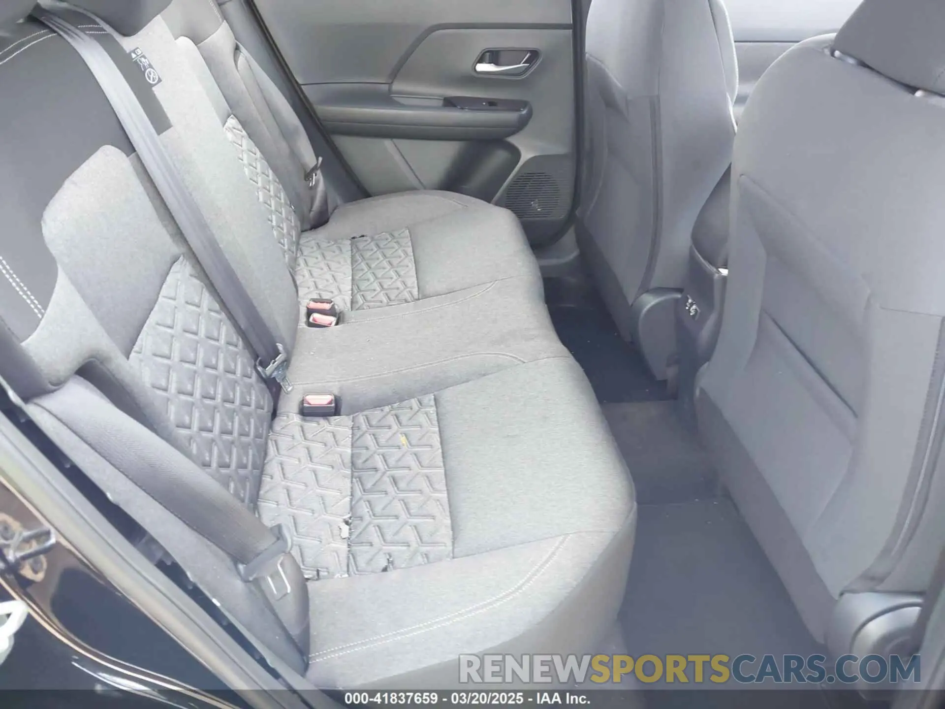 8 Photograph of a damaged car 3N8AP6CB5SL311157 NISSAN KICKS 2025