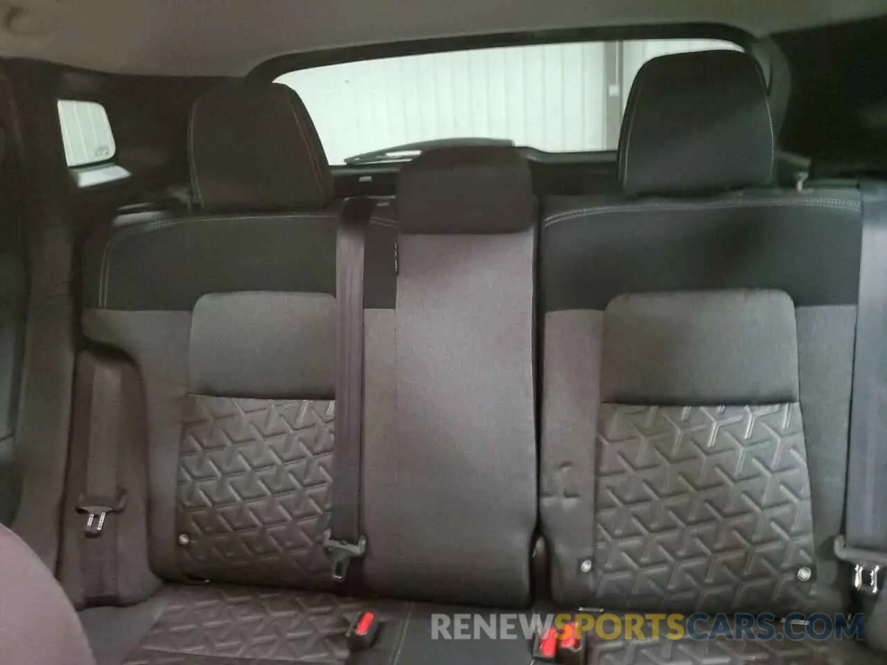 10 Photograph of a damaged car 3N8AP6CB5SL318447 NISSAN KICKS 2025