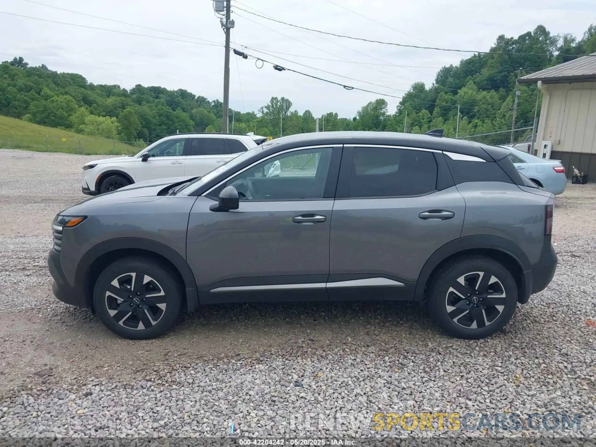 14 Photograph of a damaged car 3N8AP6CB7SL315954 NISSAN KICKS 2025