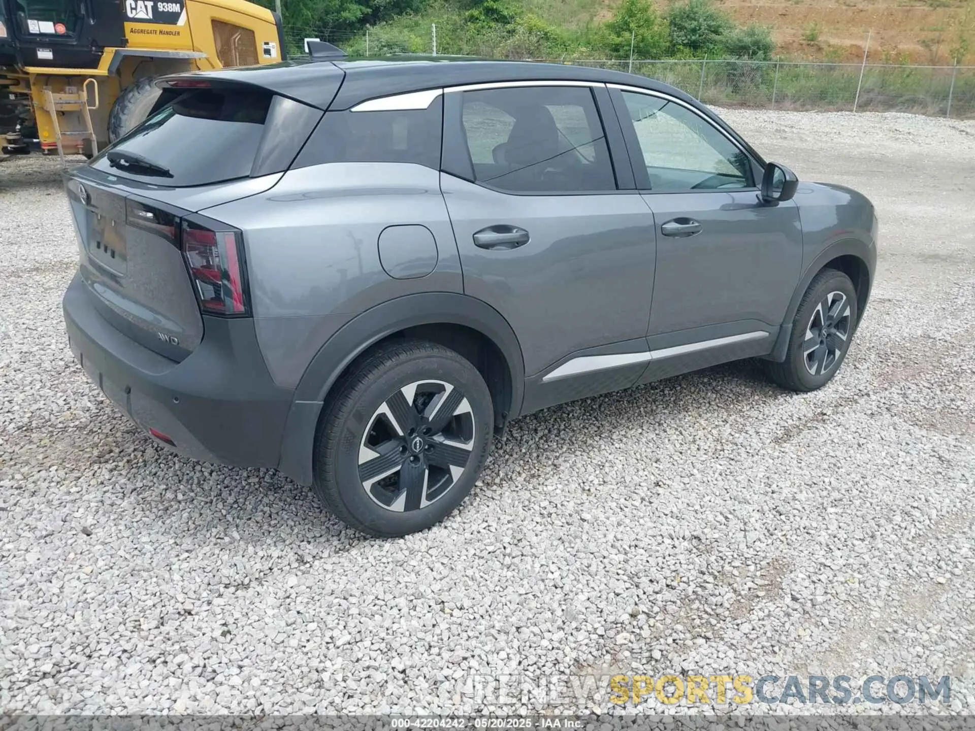 4 Photograph of a damaged car 3N8AP6CB7SL315954 NISSAN KICKS 2025