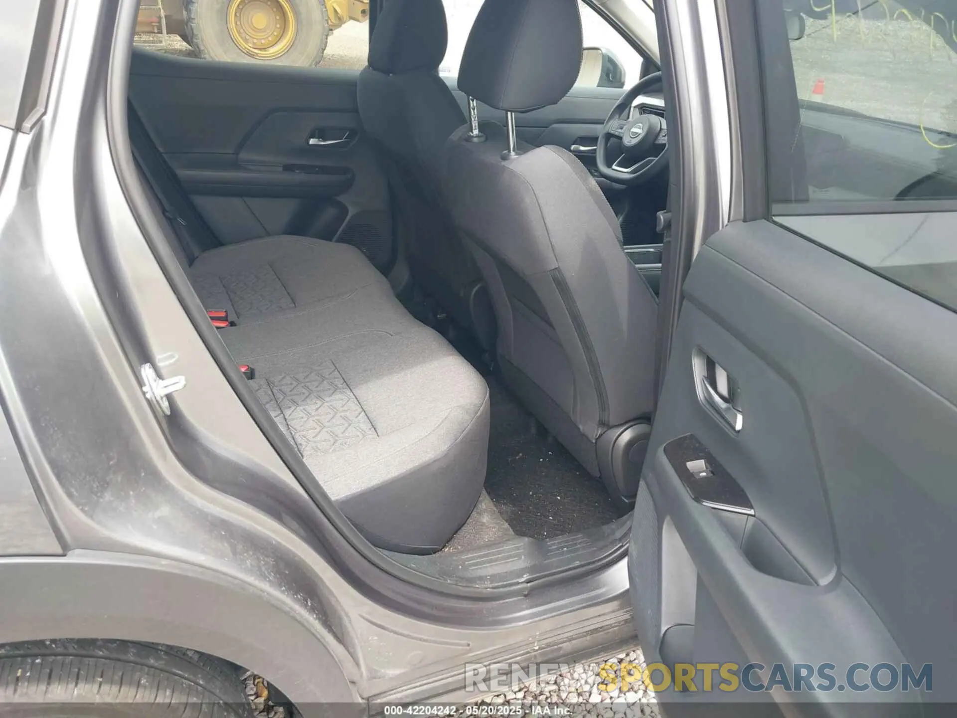 8 Photograph of a damaged car 3N8AP6CB7SL315954 NISSAN KICKS 2025